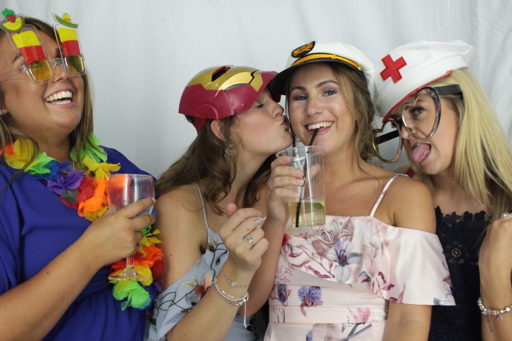 Laura & Oliver | View more photos from the event at gallery.myphotoboothexperience.co.uk/u/MyPhotoBoothExperienceLtd/Laura-Oliver